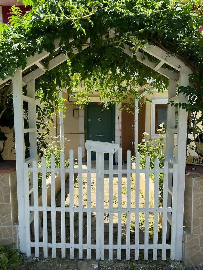 Family Villa 트라존
